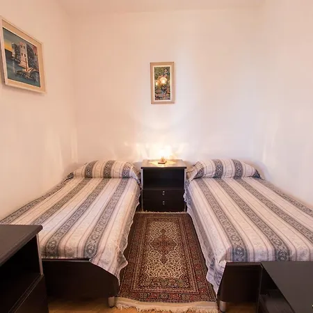 Apartment Luka