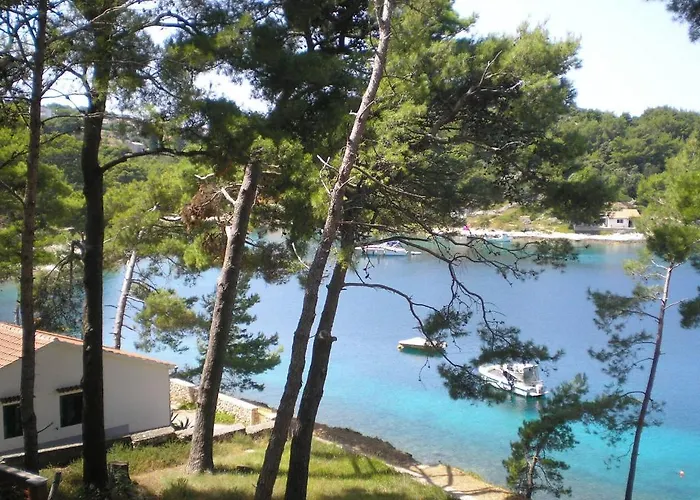 Luka Apartman